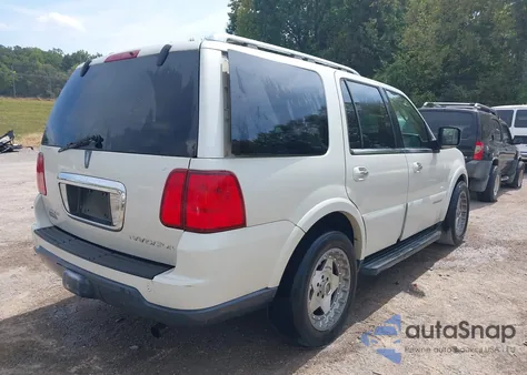 2005 Lincoln Navigator from USA, damaged, VIN 5LMFU28575LJ16949